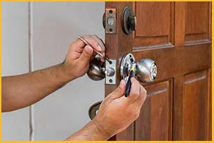 Freeport Lock And Key Freeport, NY 516-743-3121 - 3-residential-lock-change